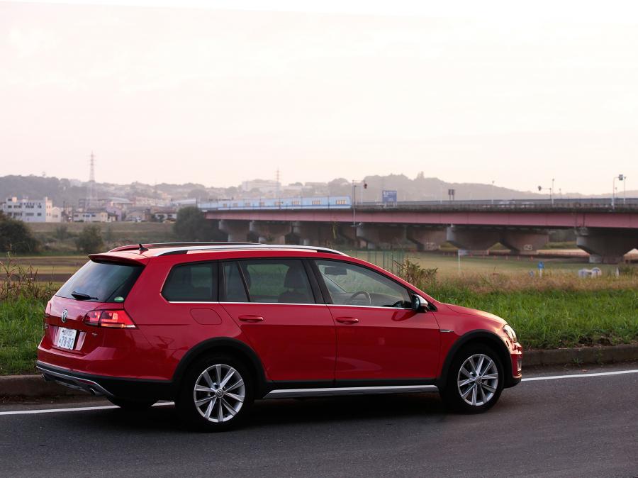  Volkswagen Golf Alltrack (Typ 5G) 2015 года  (JP) (фото 2 из 10)